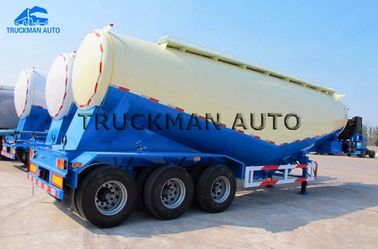 Camión del carguero de graneles del cemento de 45 Cbm, petroleros del polvo del cemento para el transporte a granel de las harinas